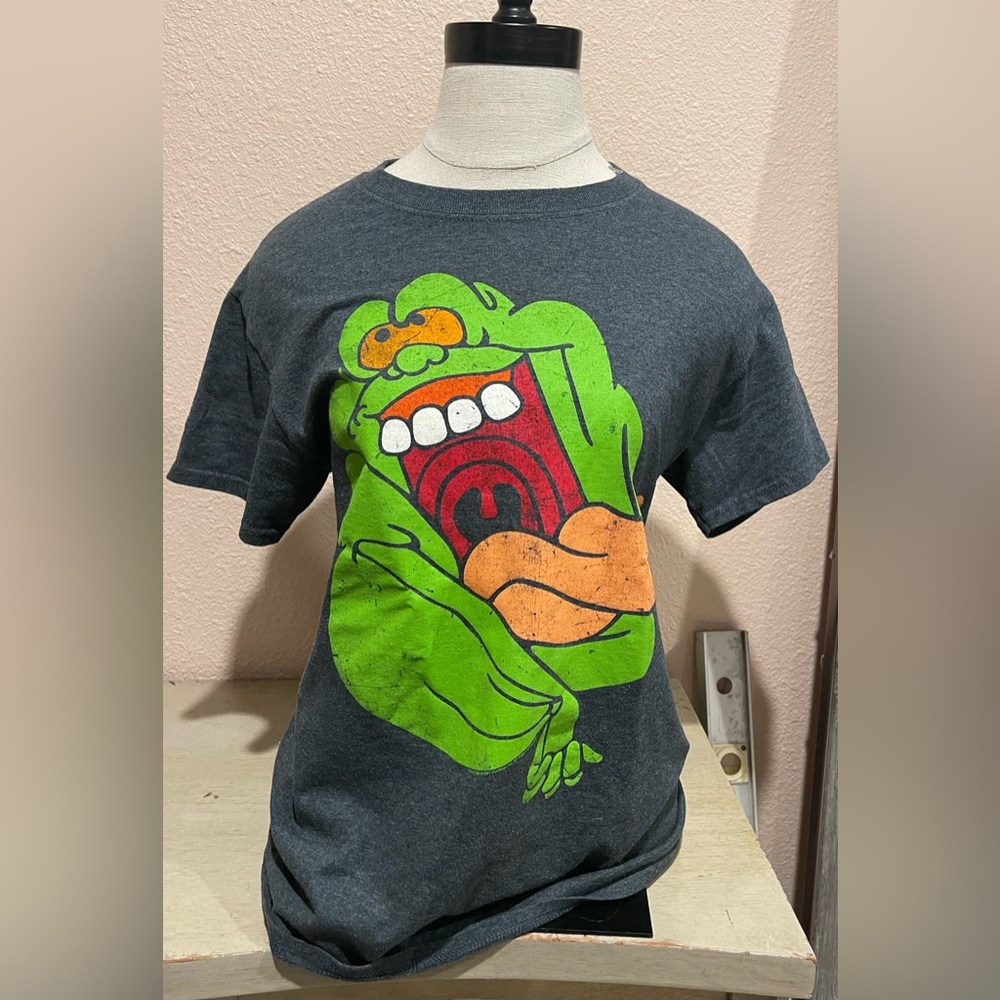 Slimer/ghostbusters tee shirt
